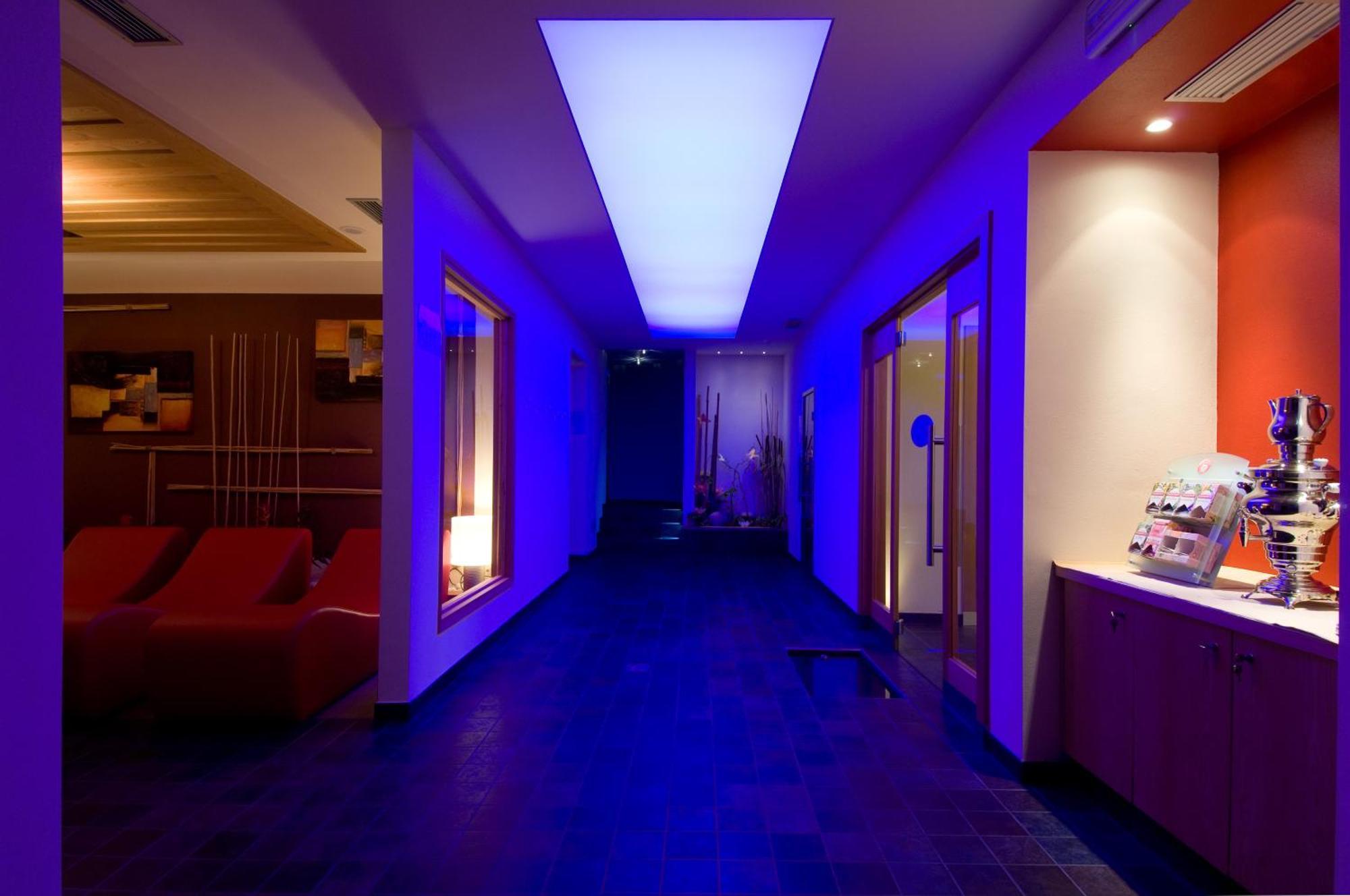 Family Hotel Serena 安达洛 外观 照片