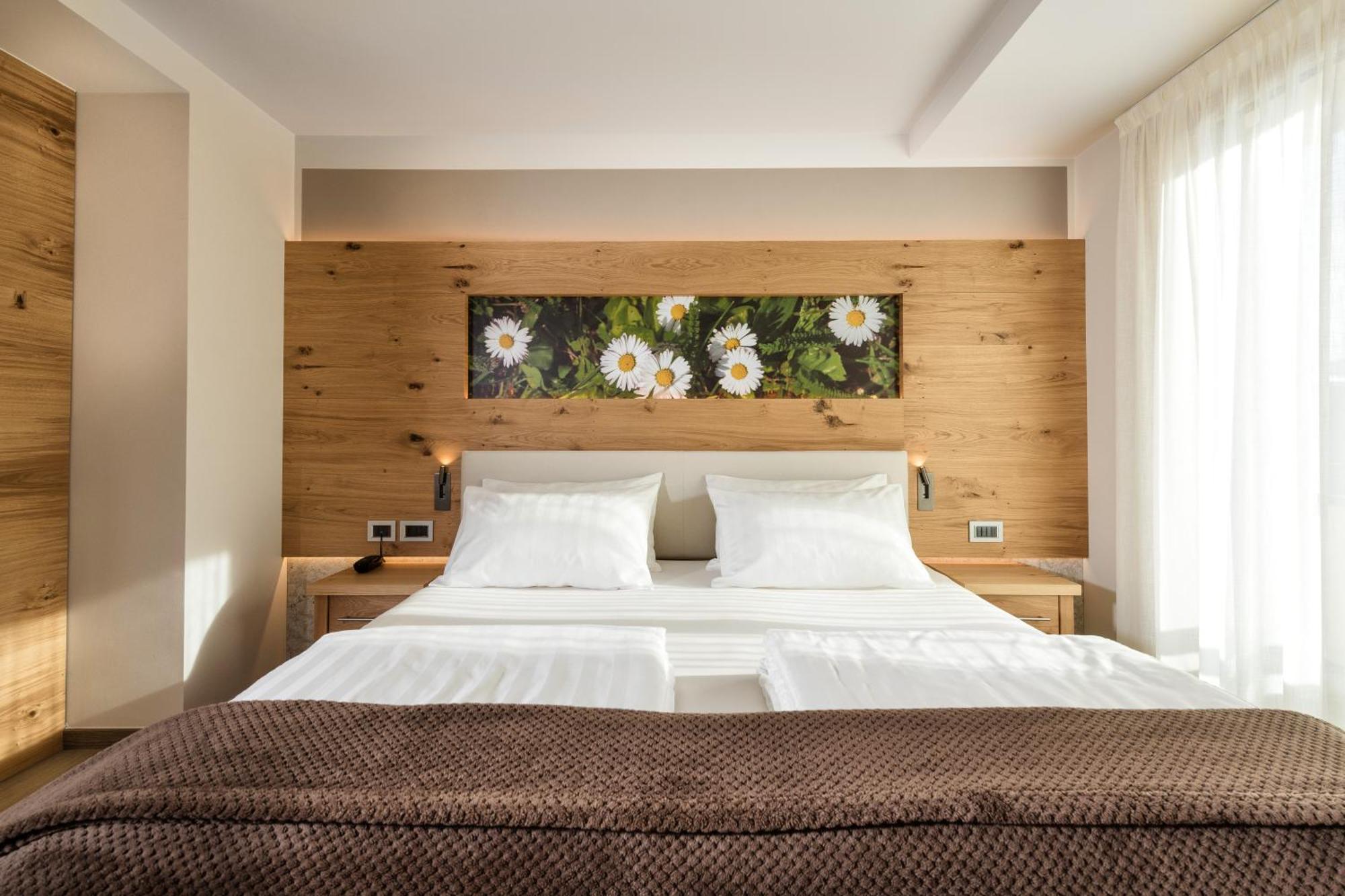 Family Hotel Serena 安达洛 外观 照片