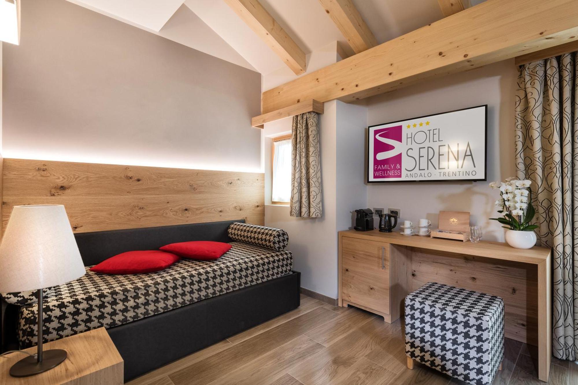 Family Hotel Serena 安达洛 外观 照片