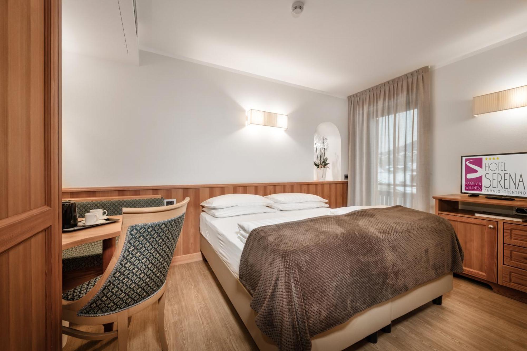 Family Hotel Serena 安达洛 外观 照片