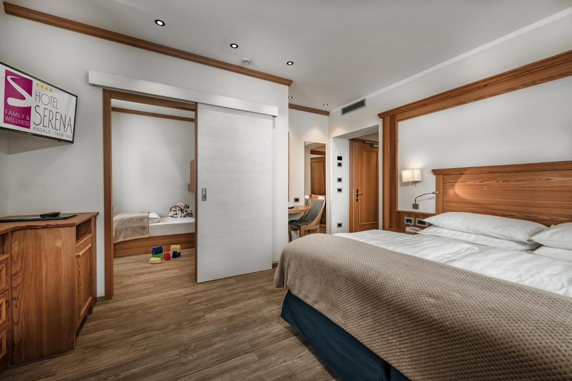 Family Hotel Serena 安达洛 外观 照片