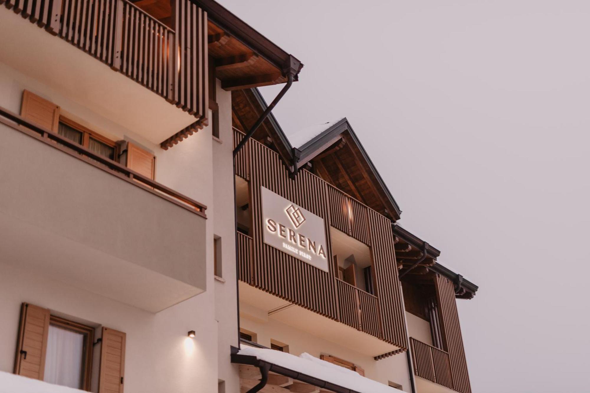 Family Hotel Serena 安达洛 外观 照片
